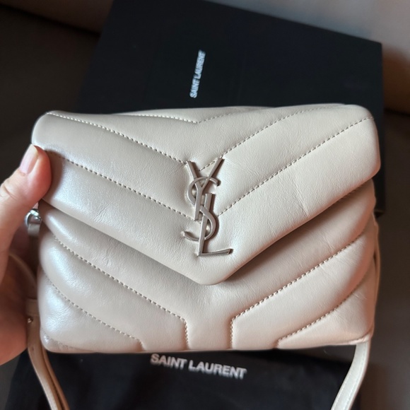 YSL Loulou Toy - Picture 3 of 17